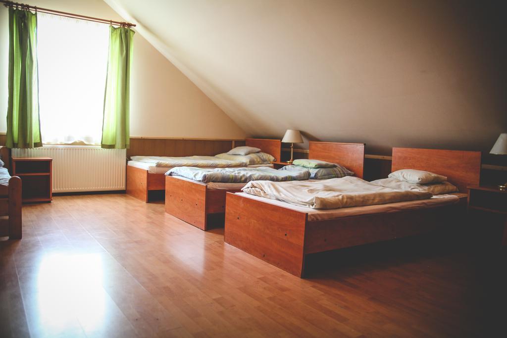Borostyankert Etterem & Vendeghaz Hotel Sitke Екстериор снимка