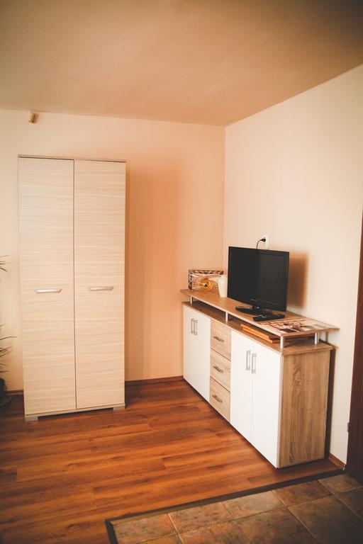 Borostyankert Etterem & Vendeghaz Hotel Sitke Екстериор снимка