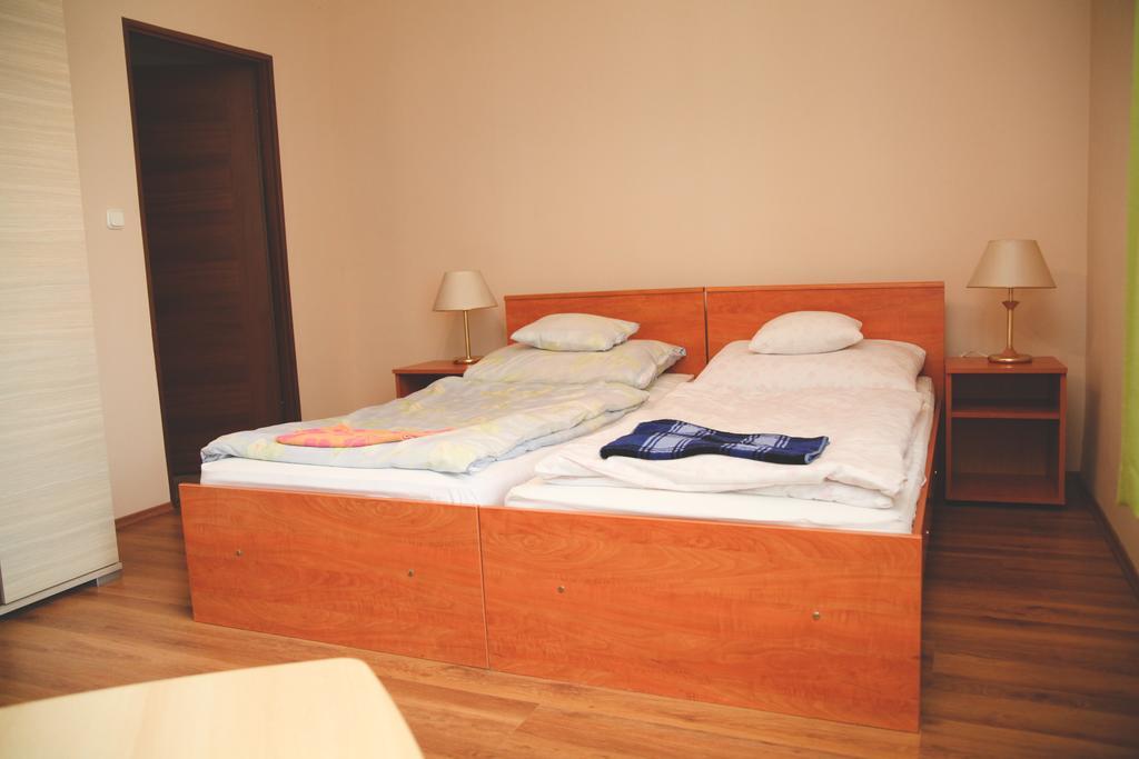 Borostyankert Etterem & Vendeghaz Hotel Sitke Екстериор снимка