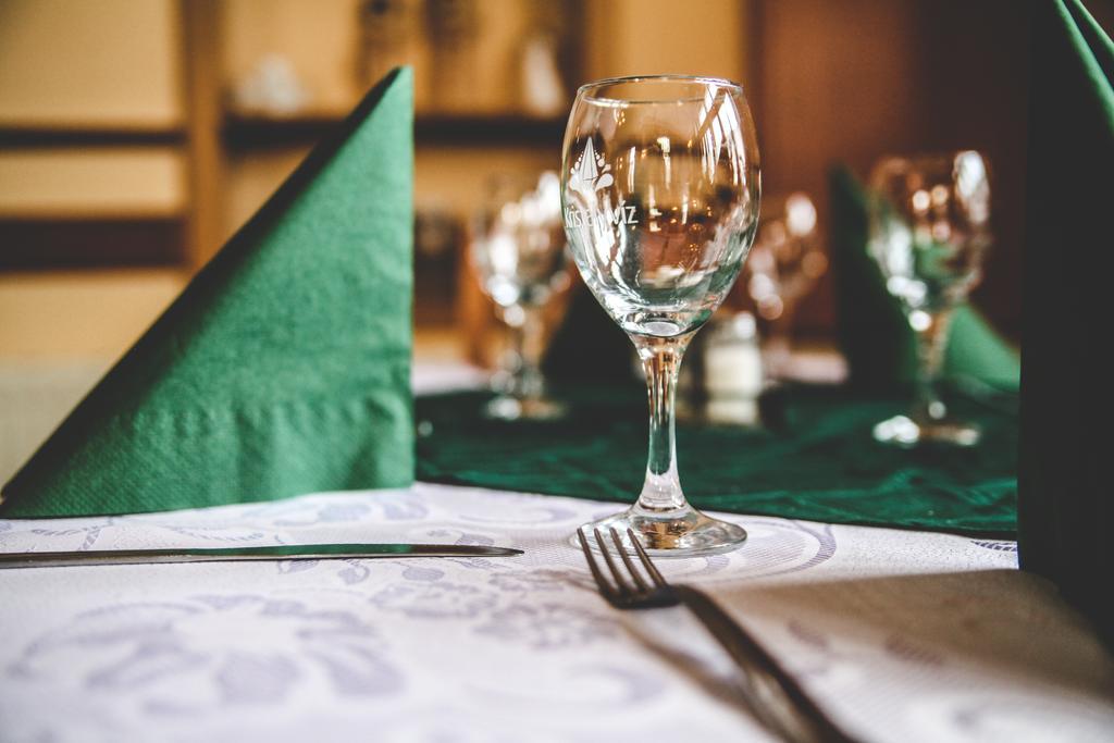 Borostyankert Etterem & Vendeghaz Hotel Sitke Екстериор снимка